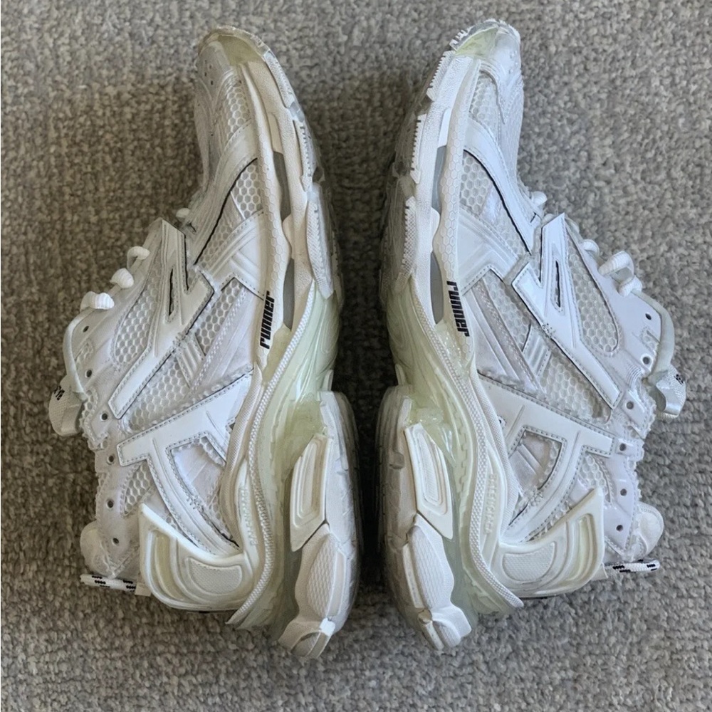 Balenciaga Runners All White